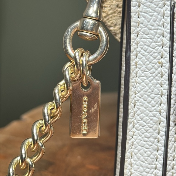 COACH Slim Turnlock Envelope Wallet With Chain - Picture 10 of 16